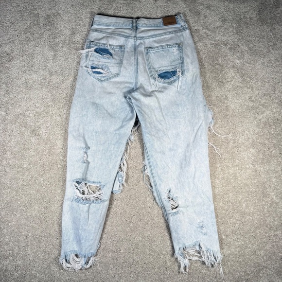 American Eagle Women's 4 Mom Jean Light Wash Distressed Ripped Denim Jeans - Picture 6 of 11